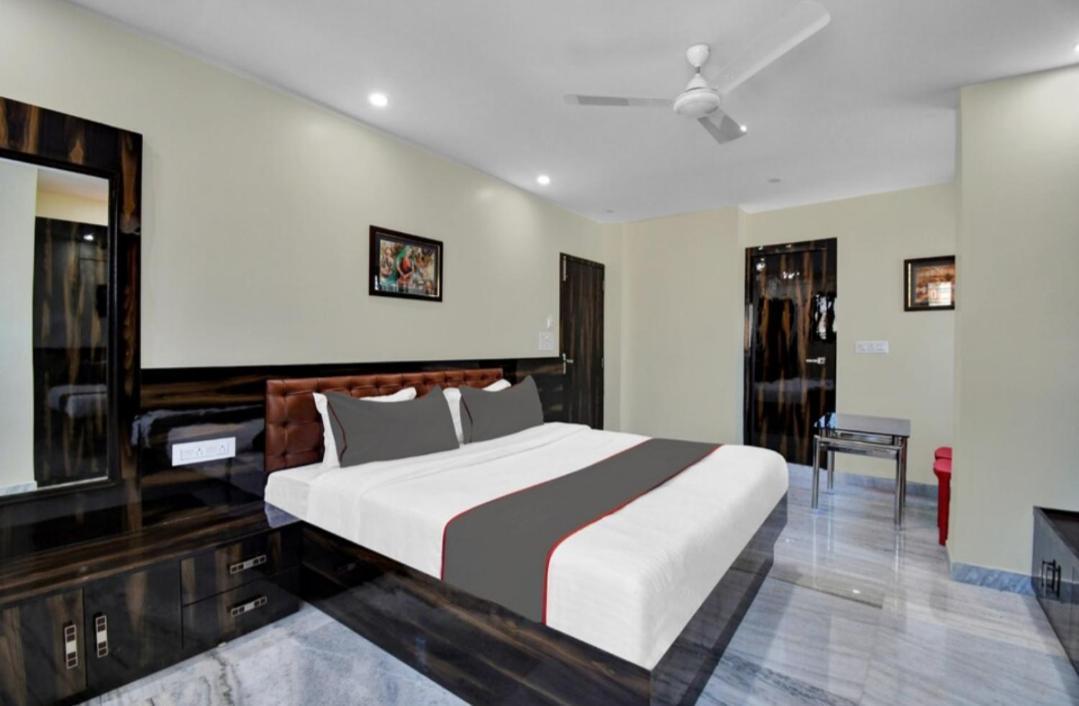 Om Guest House And Banquet Calcuta Exterior foto
