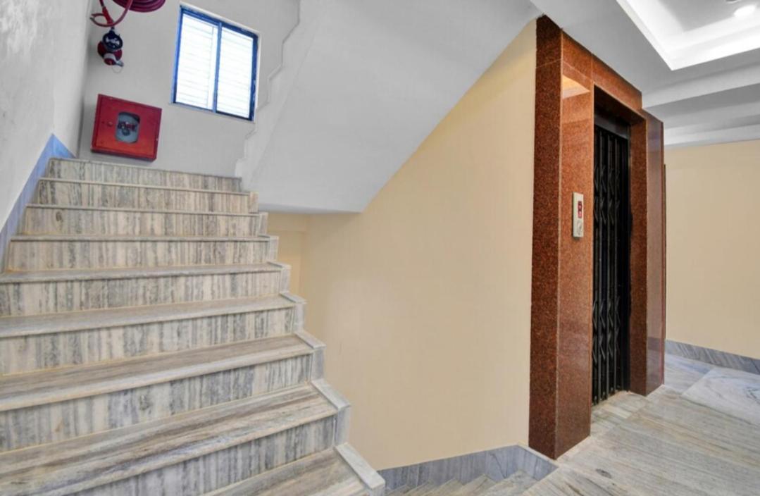 Om Guest House And Banquet Calcuta Exterior foto
